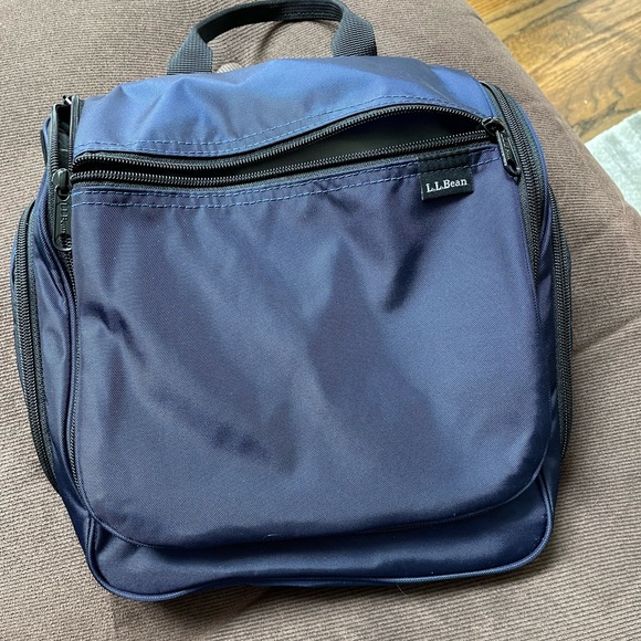 L.L. Bean Bags Ll Bean Hanging Toiletry Bag Poshmark